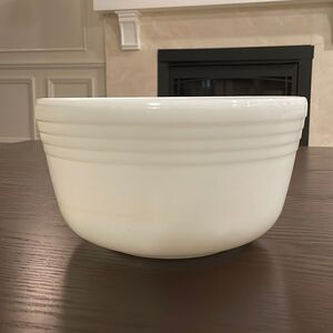 Vintage Pyrex White Milk Glass #6 Mixer Bowl Ribbed 8.5” Diameter Opal Ware